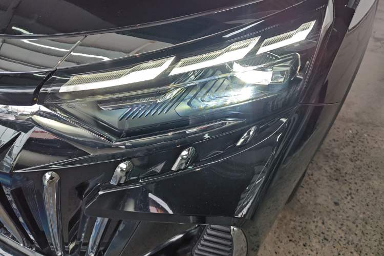 Used Geely Auto Haoyue L 2025 2.0T DCT Luxury Edition