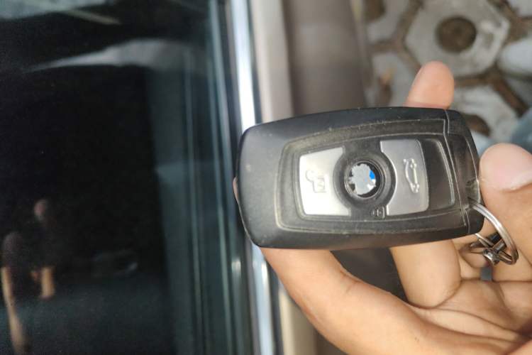 Used BMW 3 Series 2013 320Li Fashion Model
