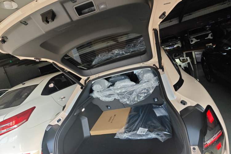 Used XPeng MONA M03 2025 620 Ultra-Long Range Plus
