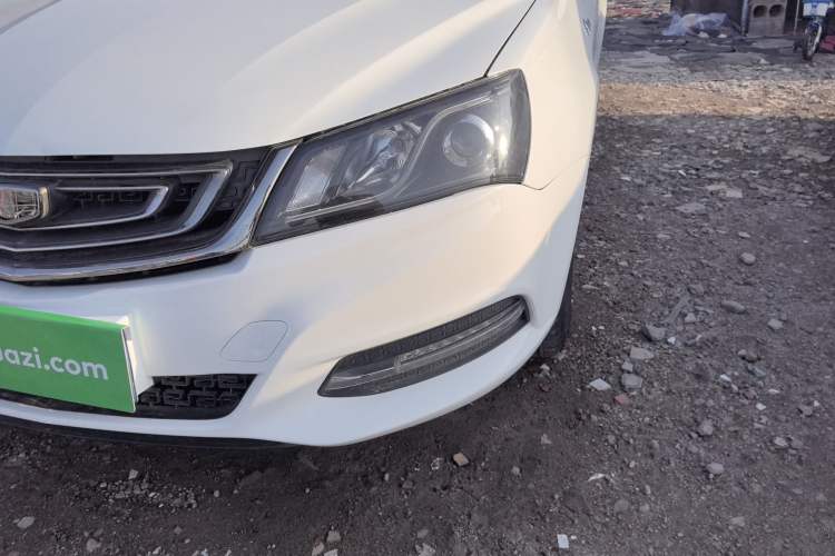 Used Geely Auto Emgrand 2017 Sedan Million Edition 1.5L Manual Luxury Model Left Front Headlight