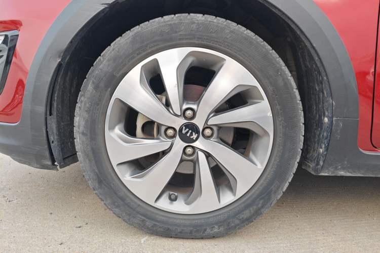 Used Kia KX Cross 2018 1.6L Automatic Dynamic Sunroof Version
