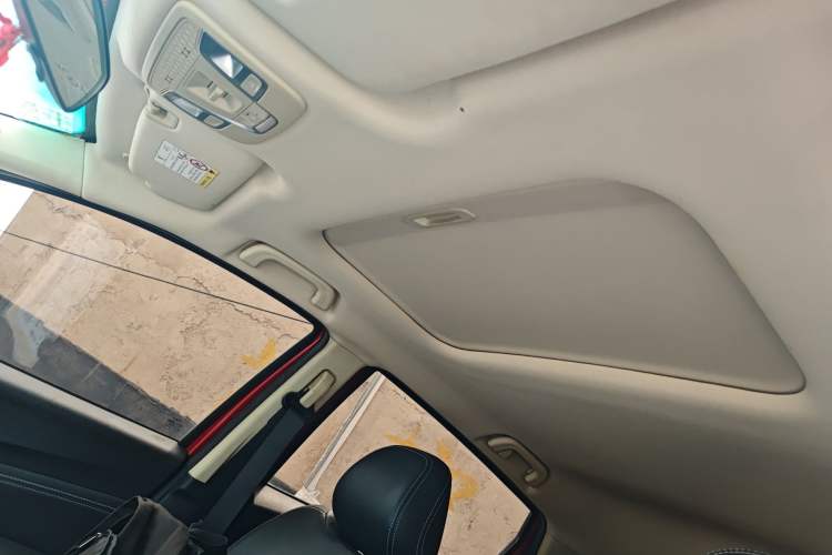 Used Geely Auto Vision X3 2017 1.5L Automatic Luxury Model Headliner