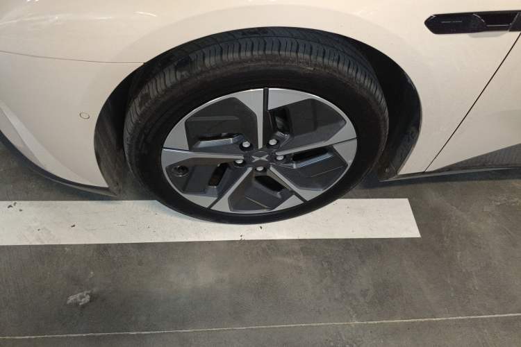 Used XPeng MONA M03 2024 620 with Ultra-Long Range
