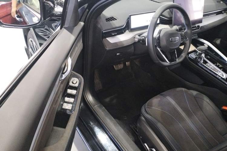 Used Geely Auto Preface 2025 Dongfang Yao 2.0TD Lanxing Edition
