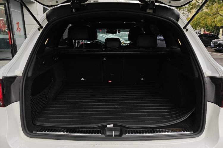 Used Mercedes-Benz GLC 2021 GLC 300 L 4MATIC Dynamic Model