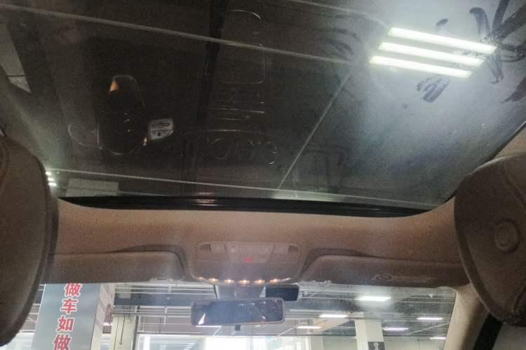 Used Mercedes-Benz E-Class 2020 Facelift E 260 L Sport Edition Headliner