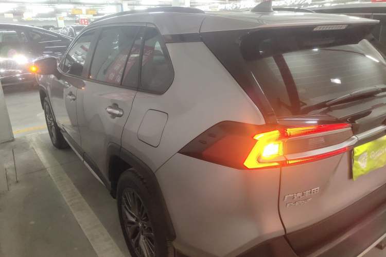 Used Toyota Wildlander 2023 Dual-Motor 2.5L E-CVT Four-Wheel Drive Prestige Edition