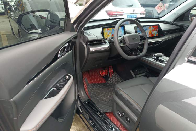 Used CHANGAN OSHAN Z6 2023 Blue Whale 1.5T DCT Smart Navigation Model Driver Seat