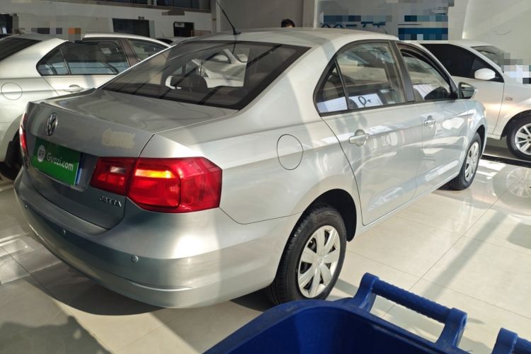 Used Volkswagen Jetta 2015 1.4L Manual Fashion Model