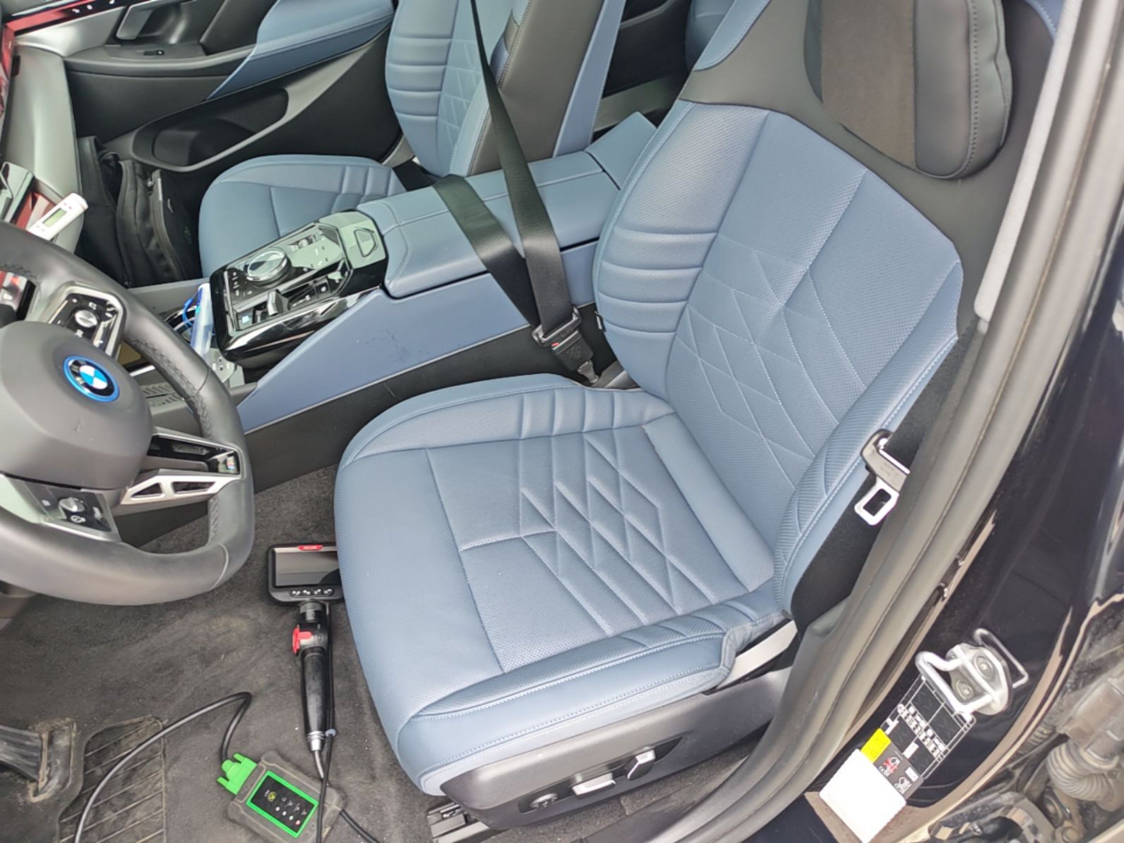 Vordere Reihe im Auto