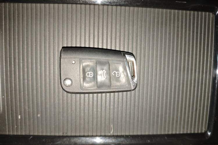 Used Volkswagen Passat 2017 330TSI DSG Luxury Edition Vehicle Key