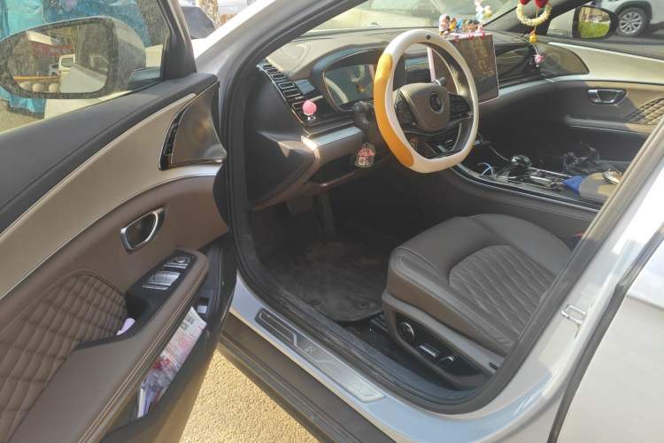 Used BYD Han 2024 DM-i Glory Edition 121KM Prestige Model
