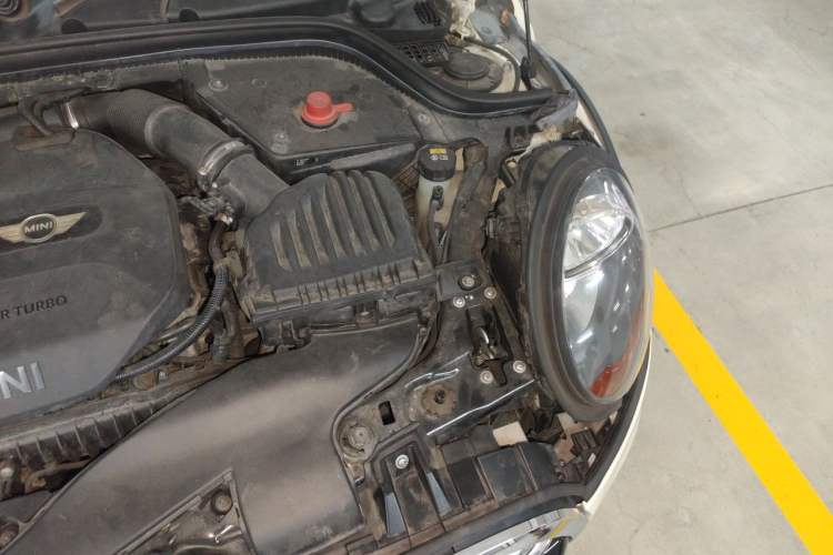 Used MINI 2018 1.5T COOPER Classic Edition Engine Bay Left