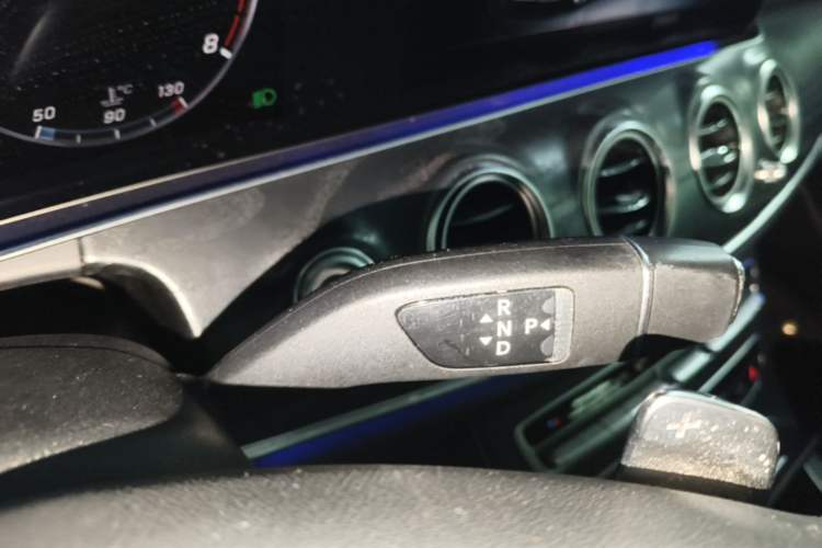 Used Mercedes-Benz E-Class 2018 Restyled E 300 L Sporty and Stylish Edition Gear Lever