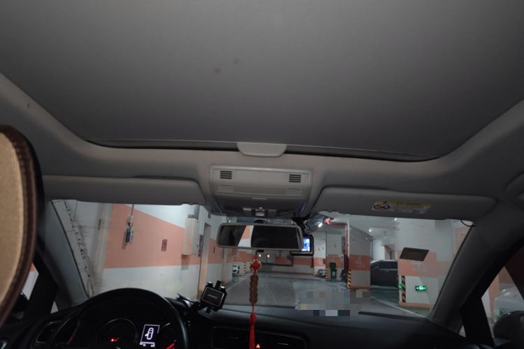 Used Volkswagen Golf 2017 1.6L Automatic Comfort Million-Vehicle Anniversary Edition