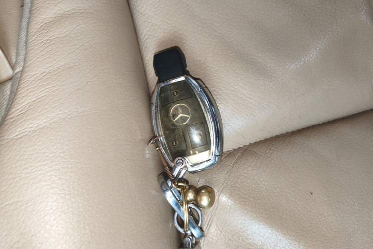 Used Mercedes-Benz S-Class 2012 S 300 L Business Standard Model Vehicle Key