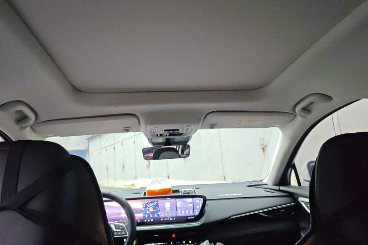 Used Buick Envision 2025 Encore Plus 28T Two-Wheel-Drive Platinum Edition