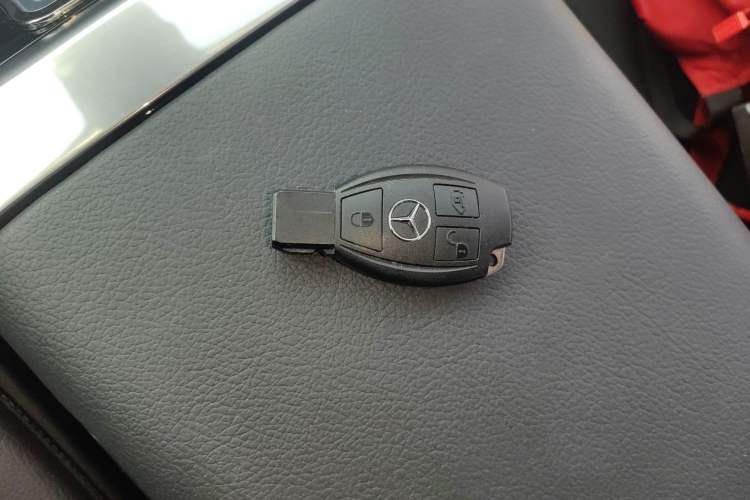 Used Mercedes-Benz Vito 2023 2.0T Business Version 7 Seats
