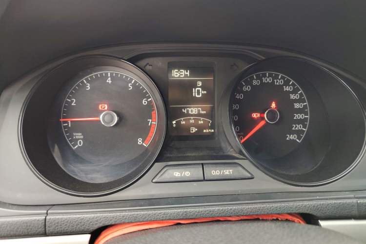 Used Volkswagen Lavida 2015 1.6L Manual Fashion Edition
