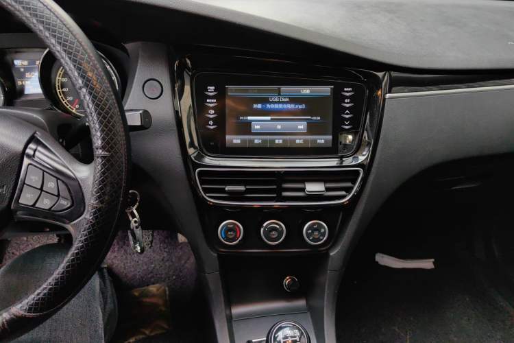 Used FAW Junpai A70 2016 1.6L Manual Tech Model Audio And AC Panel