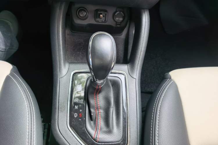 Used CHANGAN CS35 2017 1.6L Automatic Luxury Model
