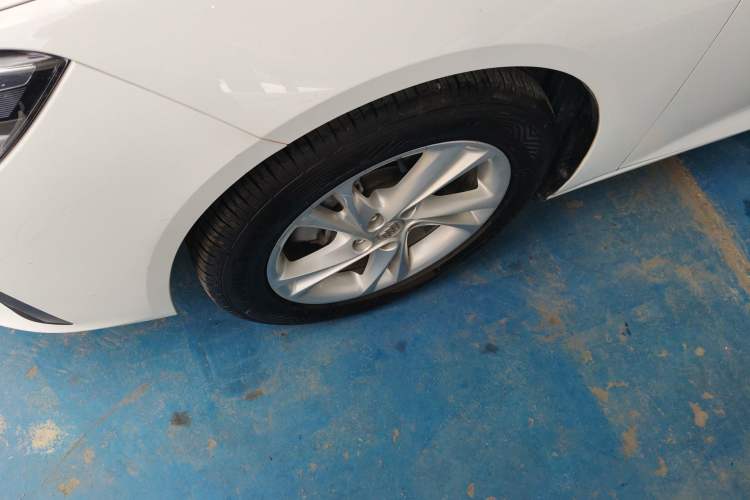 Used Buick Regal 2020 552T Elite Edition Exterior 4