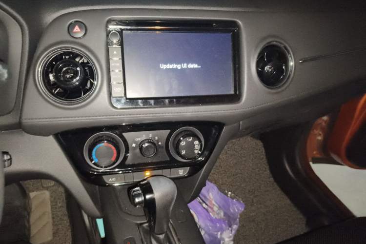 Used Honda XR-V 2015 1.5L LXi CVT Classic Edition Audio And AC Panel