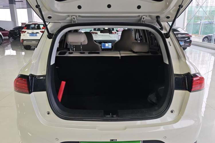 Used Wuling Bingo PLUS 2024 330 km Range Five-Seater Version