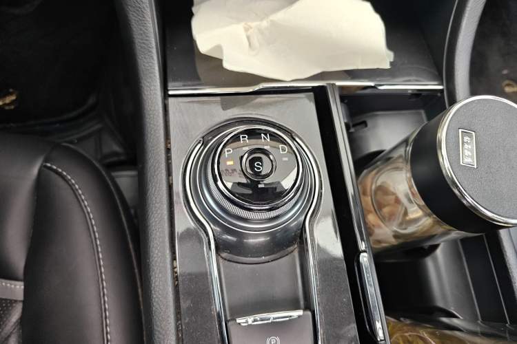 Used Ford Taurus 2018 EcoBoost 245 Premier Edition China VI Standard Gear Lever