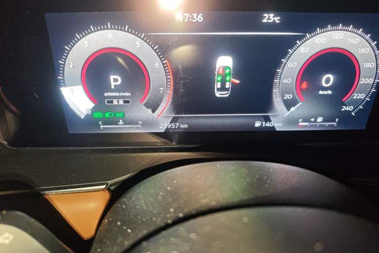 Used Nissan Pathfinder 2024 380 VC-TURBO Four-Wheel Drive Intelligent Driving Version 6 Seats Odometer Close Up