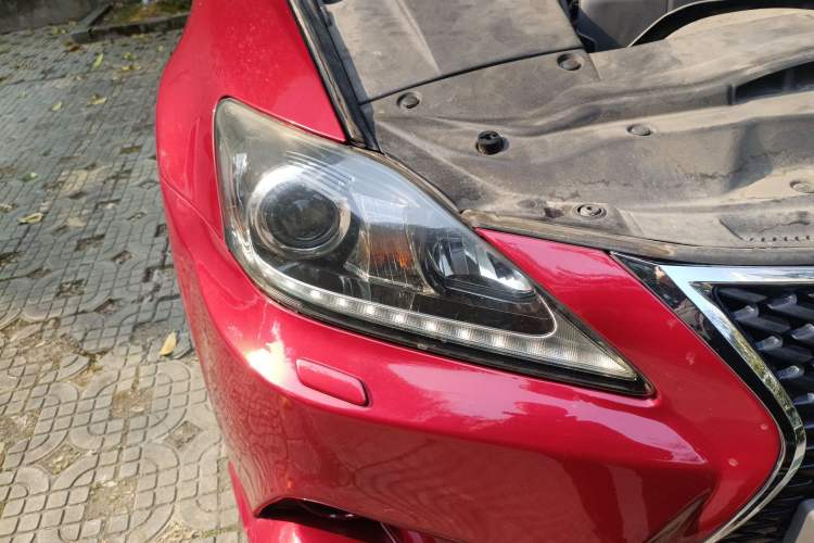 Used Lexus IS 2011 250C
