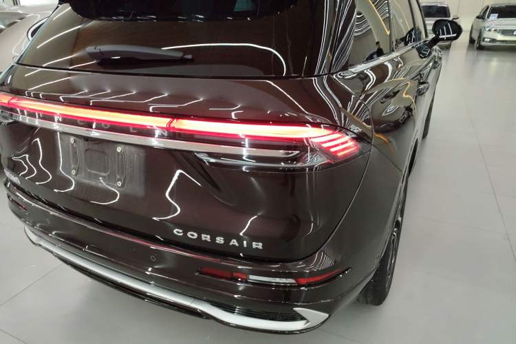 Used Lincoln Corsair 2023 2.0T All-Wheel-Drive Prestige Version Right Rear Taillight