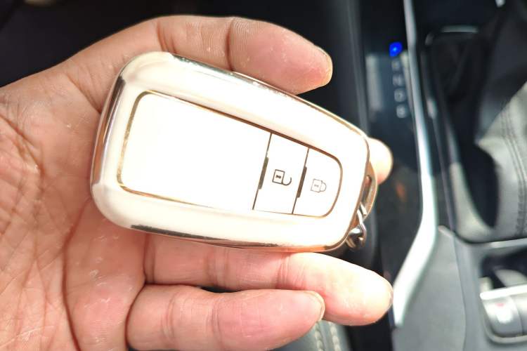 Used Toyota Levin 2021 Dual-Engine 1.8H E-CVT Luxury Edition Vehicle Key