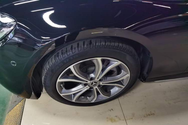 Used Mercedes-Benz E-Class 2022 Revised Version E 300 L Sporty and Stylish Edition
