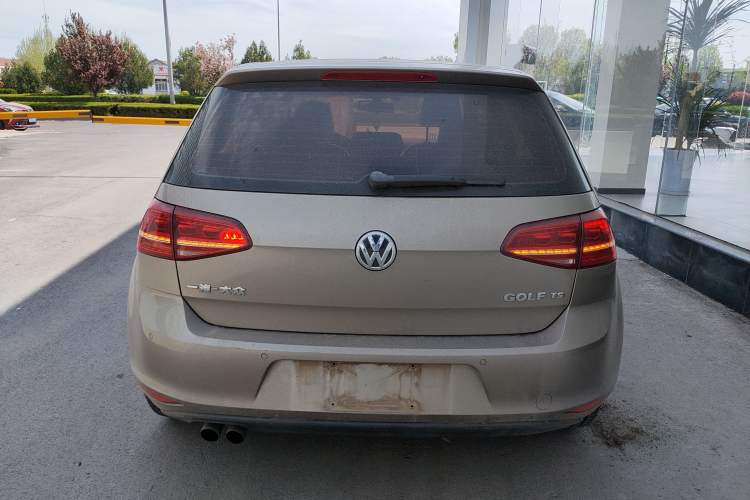 Used Volkswagen Golf 2015 1.4TSI Automatic Luxury Model Rear