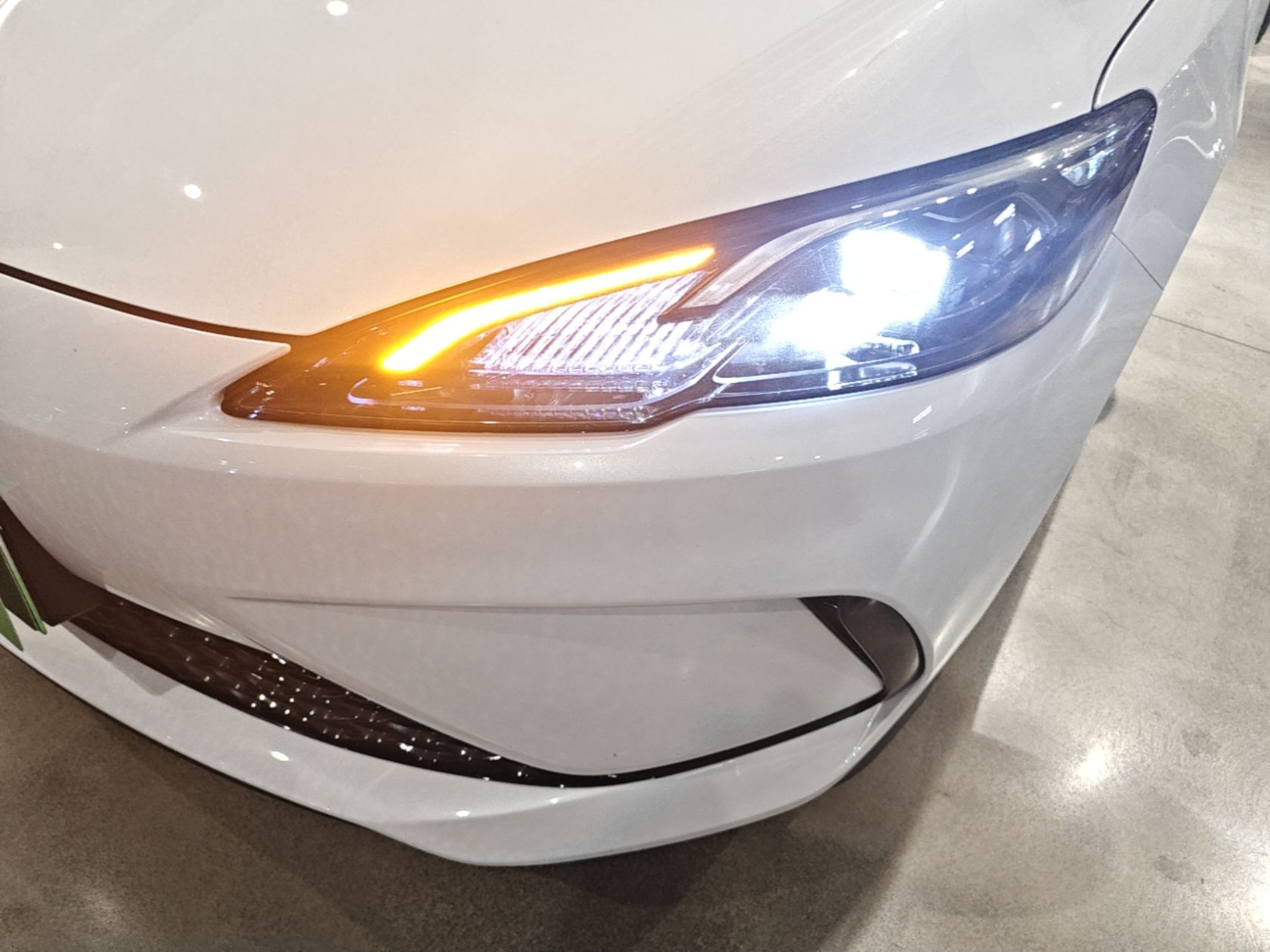 BYD Seal 05 DM-i 2025 DM-i Smart Drive 55KM Luxury Model — снимка 8