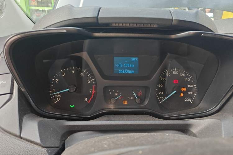 Used Ford Tourneo Custom 2016 2.0T Manual Elite Version