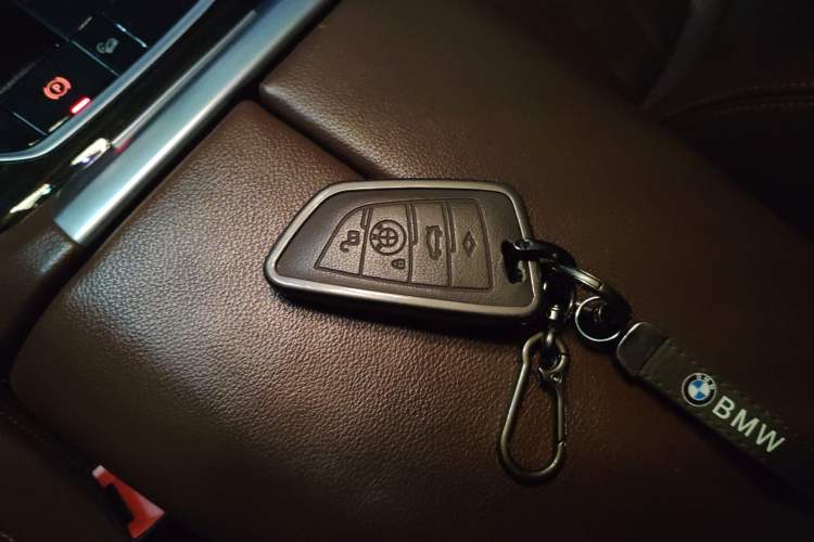 Used BMW X5 2019 xDrive40i M Sport Package Vehicle Key