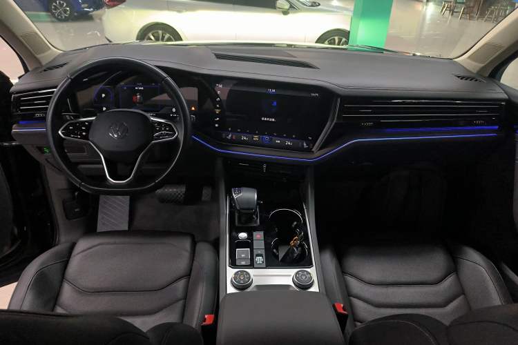 Used Volkswagen Touareg 2021 2.0 TSI RuiShang Edition
