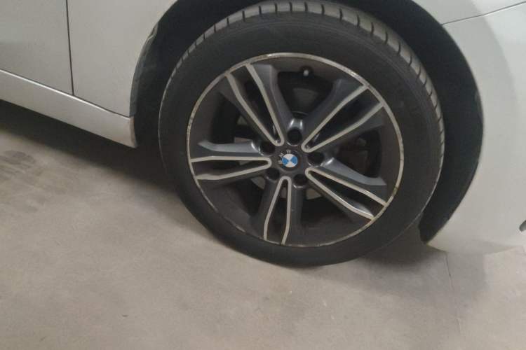 Used BMW 1 Series 2020 120i Fashion Model Right Front Wheel Hub