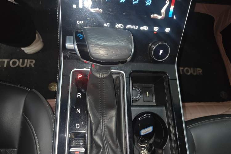 Used JETOUR X90 2020 1.6T DCT Shadow Edition 5-seater Gear Lever