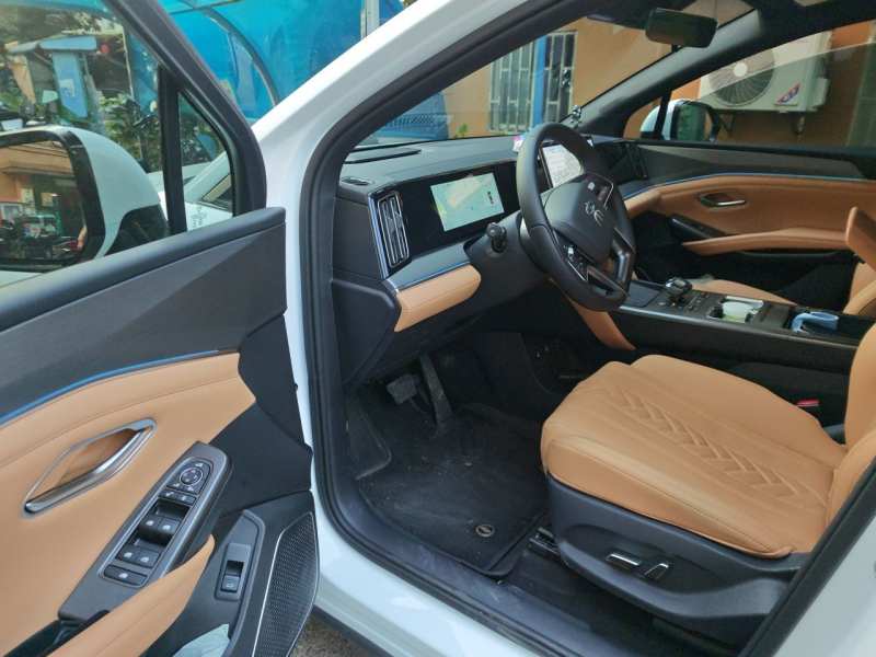 Used BYD Song L DM-i 2024 112 km Beyond Edition — 12