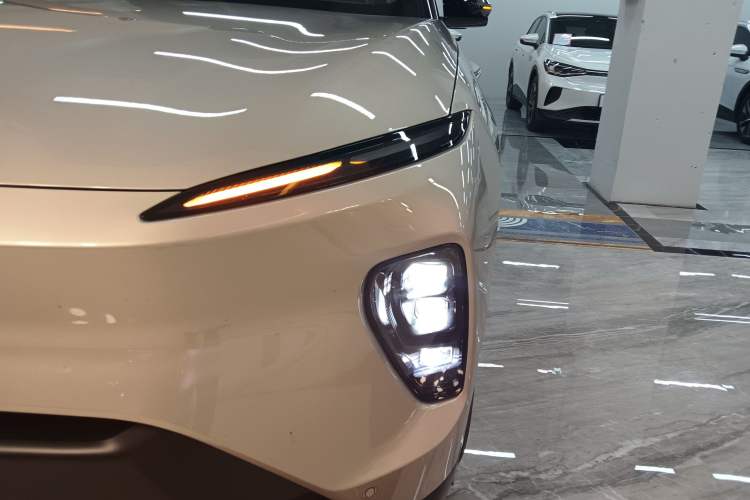 Used Nio ES8 2024 75 kWh
