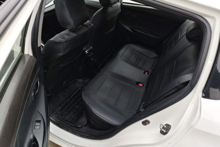 Used Toyota YARiS L Zhi Xuan 2014 1.5G Automatic Xuan Dong Edition Left Rear Seat