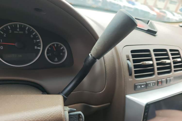 Used Buick GL8 2014 2.4L Classic Edition Gear Lever