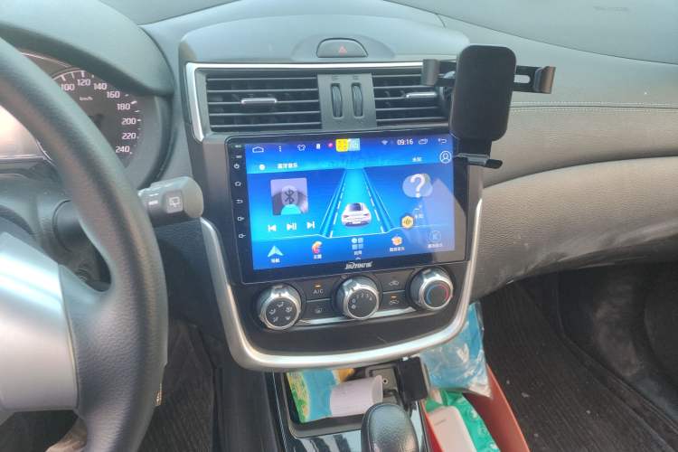 Used Nissan Tiida 2019 1.6L CVT Cool Edition China VI Standard Audio And AC Panel