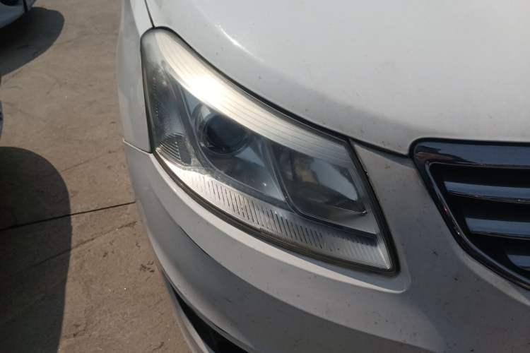 Used Chery E3 2013 1.5L Manual Fashion Model Right Front Headlight