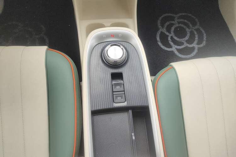 Used ORA Good Cat 2022 Morandi Edition 400km Standard Range Premium Version Lithium Iron Phosphate Gear Lever