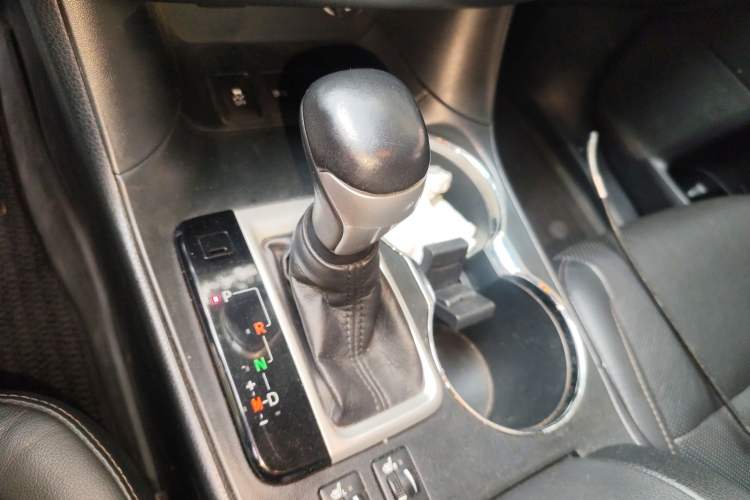 Used Toyota Highlander 2015 2.0T Four-Wheel Drive Luxury Edition 7-Seater
