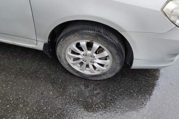 Used BYD G3 2011 Smart Tech Version 1.5L Manual Luxury Edition Right Front Wheel Hub